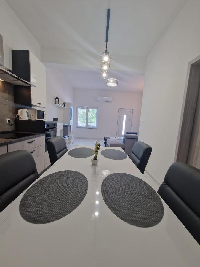 Kruševo Apartman Ivan מראה חיצוני תמונה